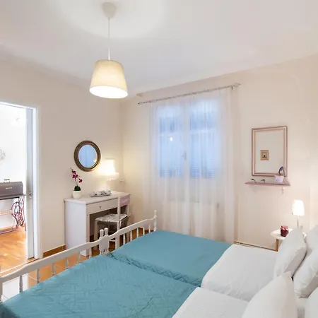Vicolo Appartmenti Locali 度假居 Lefkáda